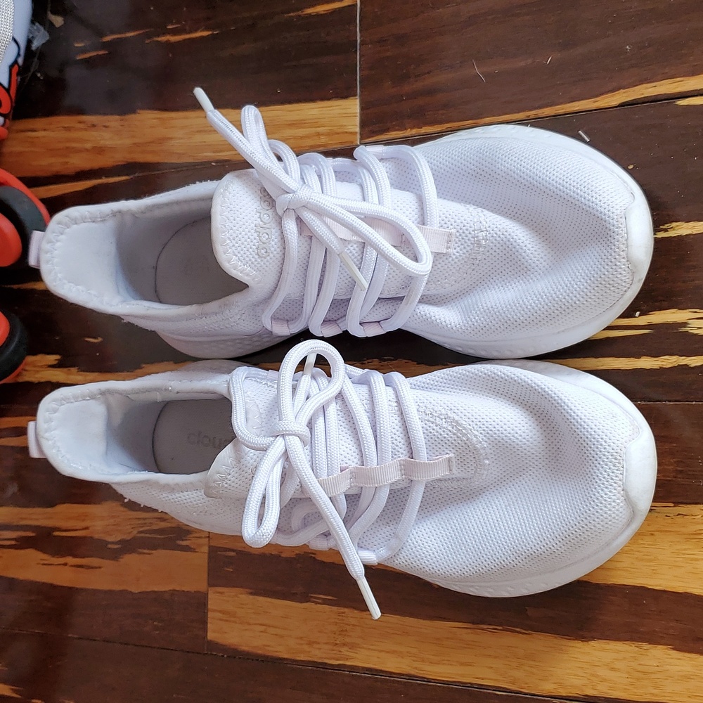 Adidas shoes - Picture 2 of 6